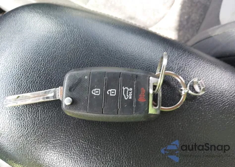 2014 Kia Soul z USA, uszkodzony, nr VIN KNDJN2A25E7740207